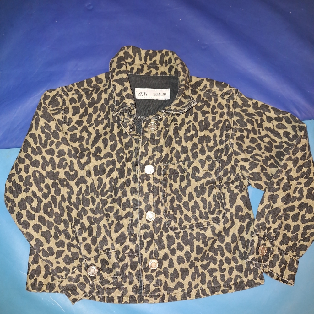 Zara Kids Leopard Print Set with Black Jeans - Picture 5 of 9